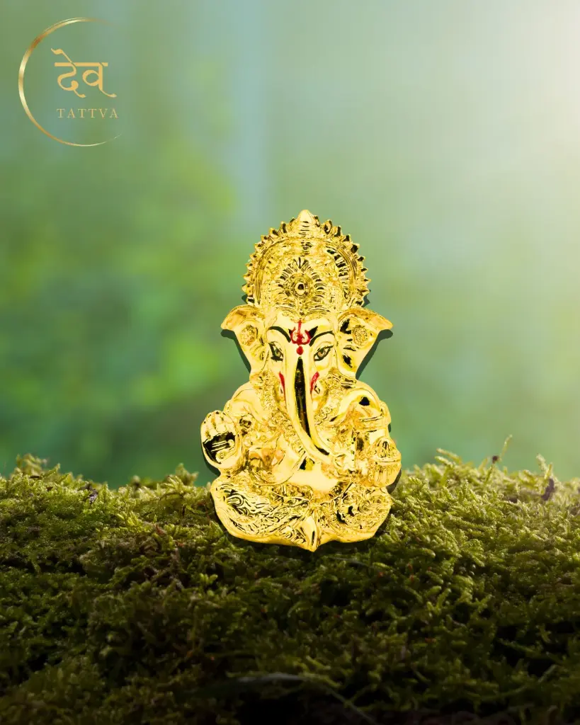 24-carat-golden-titwala-ganpati-for-car-home-office-gift-29.webp