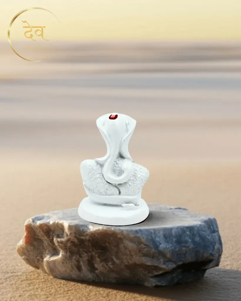 white-rose-shaped-ganpati18.webp