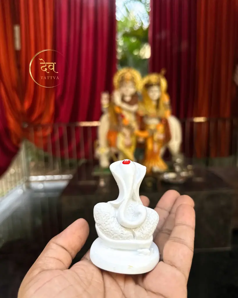 white-rose-shaped-ganpati63.webp