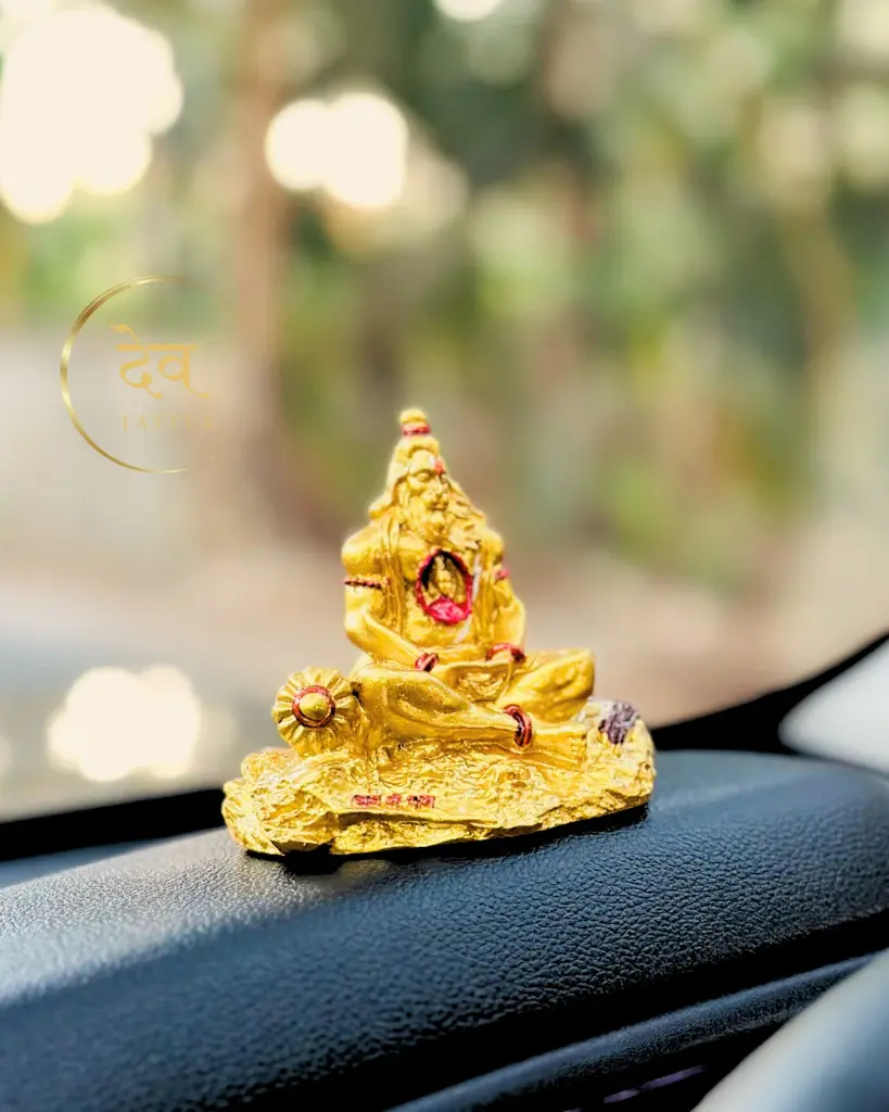 Golden-Meditating-Hanuman-with-Ram-Lalla11.webp